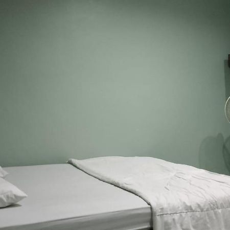 埃尔纳之家酒店 万隆 外观 照片